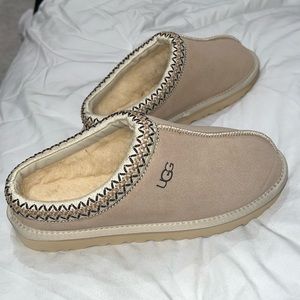 UGG Tasman Mustard Seed Slippers - Women’s. Brand new!! Size 8.5